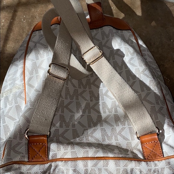 MK backpack - Picture 2 of 2